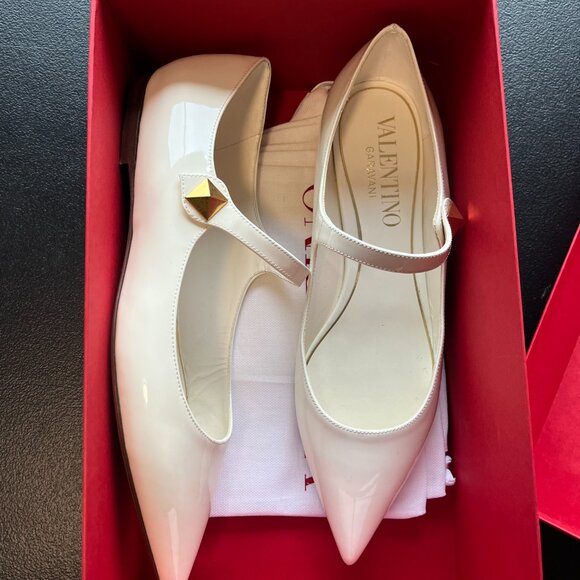 NWT Valentino Garavani Tiptoe Ballerina Flats Ivory Patent Leather Pointed Toe - Picture 10 of 10
